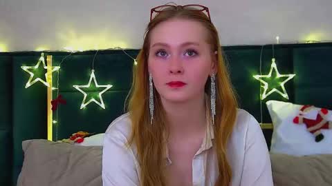 Snapshot of agatafoxley chatting on December 4, 2025, 6:27 pm AgataFoxley online show from December 4, 2025, 6:27 pm