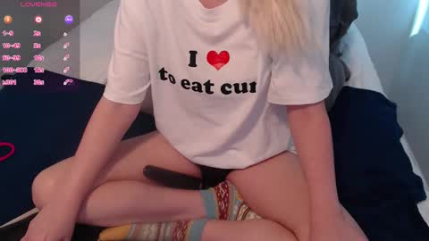 Snapshot of agatha6969x chatting on December 17, 2025, 2:23 pm Agatha online show from December 17, 2025, 2:23 pm