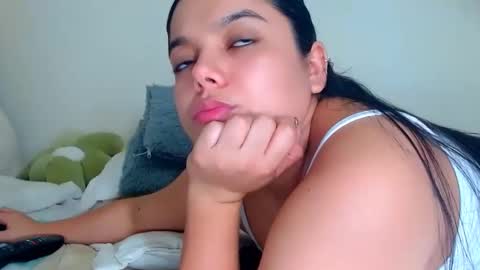 Snapshot of agatha_frank04 chatting on May 16, 2026, 12:40 am Agatha online show from May 16, 2026, 12:40 am