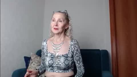 Snapshot of agatha_moore_ chatting on October 22, 2025, 9:42 am Agatha online show from October 22, 2025, 9:42 am