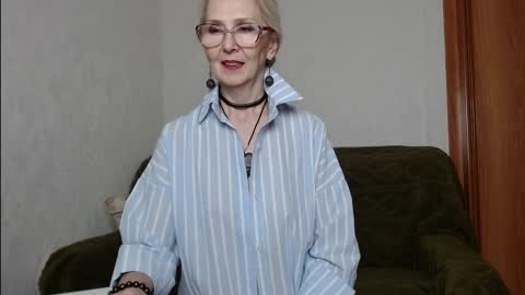 Snapshot of agatha_moore_ chatting on November 29, 2025, 3:26 pm Agatha online show from November 29, 2025, 3:26 pm