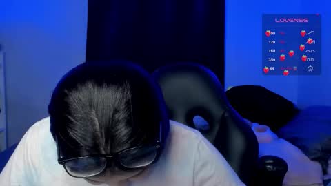 Snapshot of agatha_riccie chatting on January 10, 2026, 5:42 am Cat online show from January 10, 2026, 5:42 am