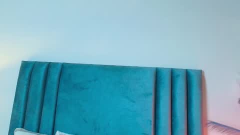 Agathaa white online show from October 30, 2025, 11:33 am