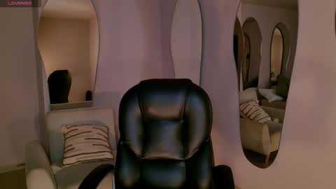 Snapshot of agathakondo chatting on February 12, 2026, 8:04 pm Agatha online show from February 12, 2026, 8:04 pm