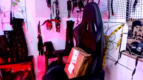 Snapshot of agathamoonn chatting on January 13, 2026, 7:30 pm Agatha Fox online show from January 13, 2026, 7:30 pm