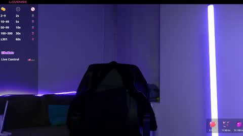 Agelina Lilly Laura online show from October 28, 2025, 5:59 pm