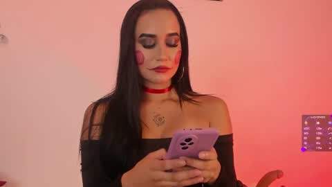 Snapshot of aggie_swett chatting on October 27, 2025, 11:09 pm Maggie online show from October 27, 2025, 11:09 pm