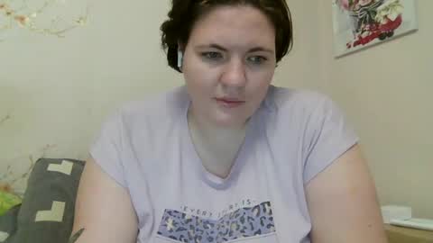 Snapshot of aglaya_fame chatting on December 8, 2024, 8:36 pm Aglaya Fame online show from December 8, 2024, 8:36 pm