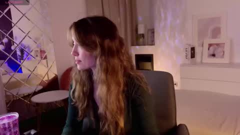 Snapshot of agnes_sky chatting on March 25, 2026, 10:27 pm Agnes online show from March 25, 2026, 10:27 pm