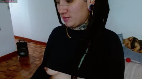 Snapshot of agness_6 chatting on October 14, 2025, 5:25 pm Agness online show from October 14, 2025, 5:25 pm