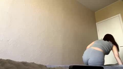 agness____ online show from September 25, 2025, 9:35 am