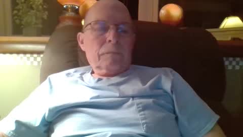 Snapshot of aguynrkfrd chatting on April 1, 2026, 9:32 am aguynrkfrd online show from April 1, 2026, 9:32 am