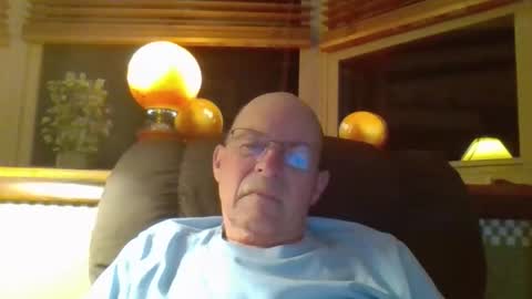 Snapshot of aguynrkfrd chatting on April 4, 2026, 9:29 am aguynrkfrd online show from April 4, 2026, 9:29 am