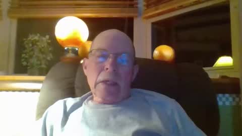 aguynrkfrd online show from April 28, 2026, 9:36 am