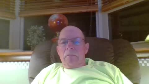 aguynrkfrd online show from July 4, 2026, 9:15 am