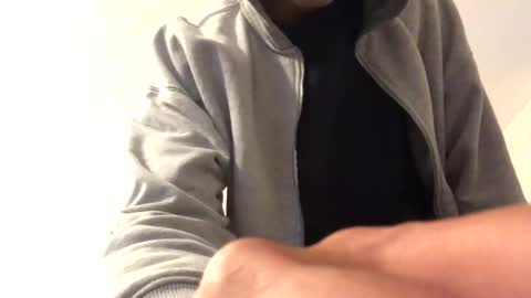 ahbehbi12 online show from September 11, 2025, 5:07 am