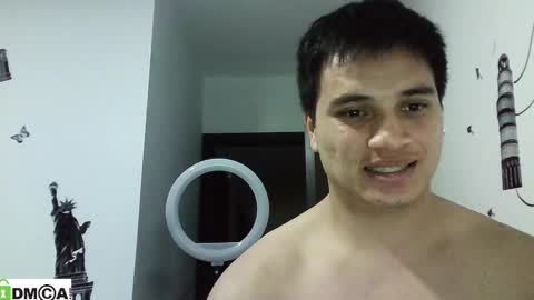 Snapshot of ahntony__69 chatting on December 13, 2024, 4:43 am ahntony 69 online show from December 13, 2024, 4:43 am