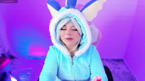 Ahri help me get to 100  online show from September 22, 2025, 5:09 am