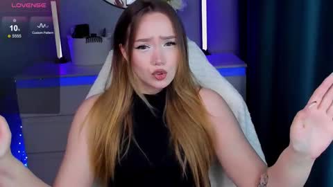 ai__girl online show from September 26, 2025, 2:32 pm