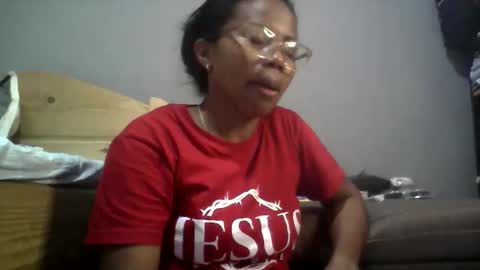 Aicha boobs online show from October 21, 2025, 6:41 pm