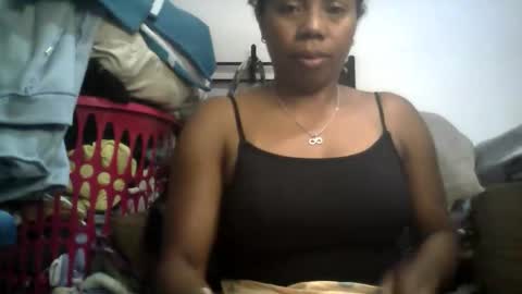 Aicha boobs online show from May 29, 2026, 1:58 am
