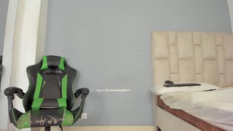 karoline  online show from December 20, 2024, 12:19 am