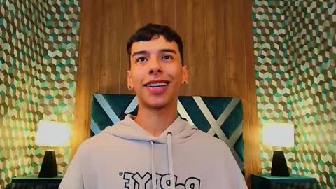 aiden_royce online show from November 8, 2025, 4:23 am