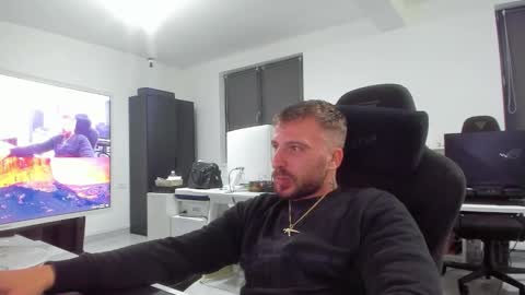 Aiden online show from September 30, 2025, 5:18 pm