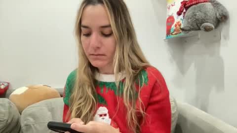 Aile online show from December 25, 2024, 4:32 pm