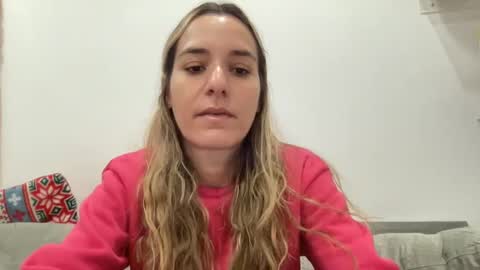 Aile online show from December 27, 2024, 7:46 pm