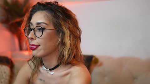 Snapshot of aileenaxa chatting on December 5, 2025, 9:00 pm Aileen online show from December 5, 2025, 9:00 pm