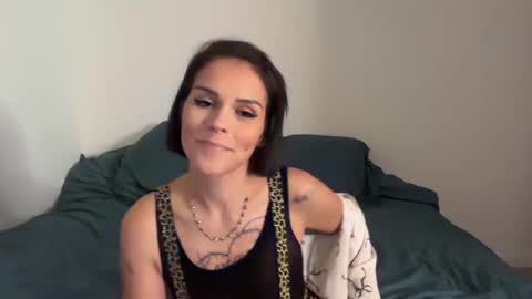 Snapshot of ailelea chatting on October 31, 2025, 10:33 pm 123 online show from October 31, 2025, 10:33 pm