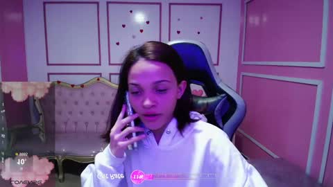 Snapshot of ailen_t chatting on December 31, 2024, 3:23 am Ailen online show from December 31, 2024, 3:23 am