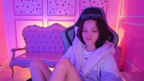 Snapshot of ailen_t_ chatting on October 11, 2025, 3:39 am ailen online show from October 11, 2025, 3:39 am