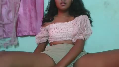 aimeamour online show from February 2, 2025, 1:41 pm