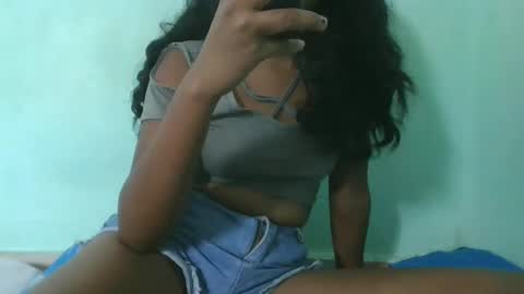 aimeamour online show from February 24, 2025, 6:58 pm