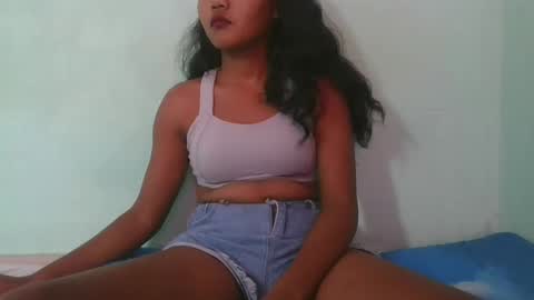 aimeamour online show from February 25, 2025, 1:17 pm