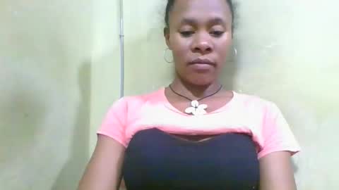 aimee982179 online show from May 18, 2026, 4:35 pm