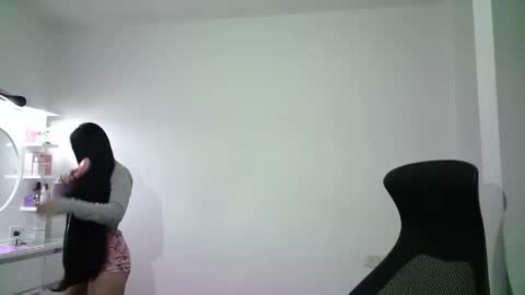 AINE online show from November 30, 2025, 12:58 am