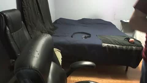 Daddy online show from November 11, 2025, 11:27 pm