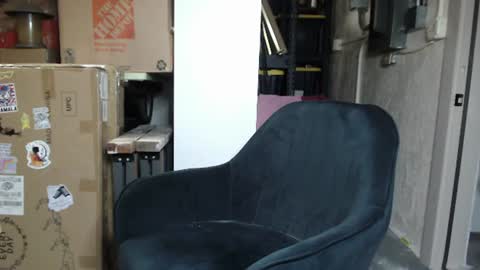 Leo  Airborn  Sir  Daddy online show from July 19, 2026, 2:37 am