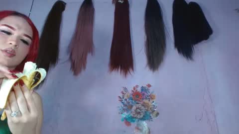 Jess online show from September 21, 2025, 8:38 am