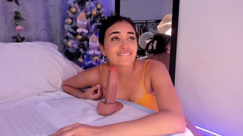Snapshot of aisha_es chatting on December 9, 2024, 5:30 pm Aisha online show from December 9, 2024, 5:30 pm