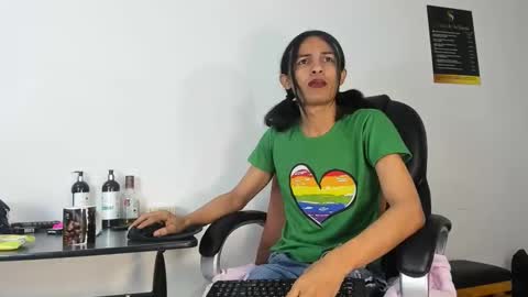 Aisha online show from November 28, 2025, 4:26 am