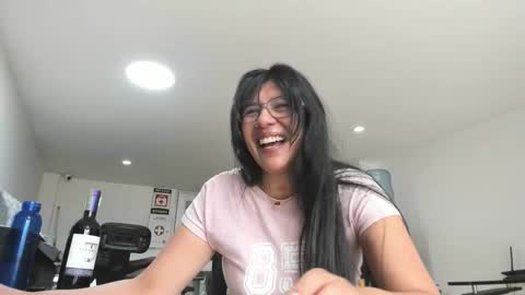Snapshot of aisha_latina chatting on December 3, 2025, 3:54 pm Katie online show from December 3, 2025, 3:54 pm
