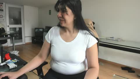 Katie   online show from June 1, 2026, 2:19 pm