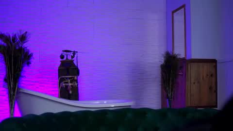 Snapshot of aishaadevoe chatting on January 12, 2026, 8:25 pm Maddy online show from January 12, 2026, 8:25 pm