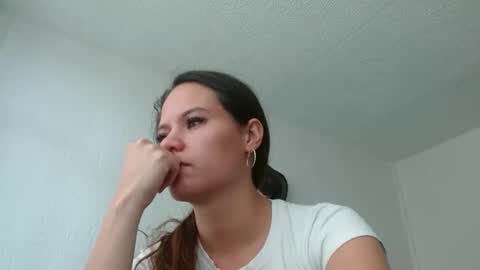 aishafuckaas online show from April 19, 2026, 7:49 pm