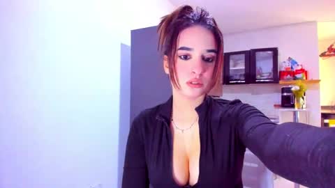 Snapshot of aishas00 chatting on October 23, 2025, 6:17 pm Saher online show from October 23, 2025, 6:17 pm