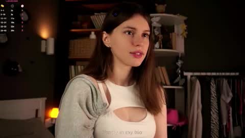 Aliza online show from November 9, 2025, 1:15 am